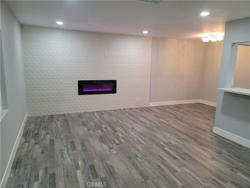 6251 Lemona Ave, Van Nuys, CA, 91411 | Card Image