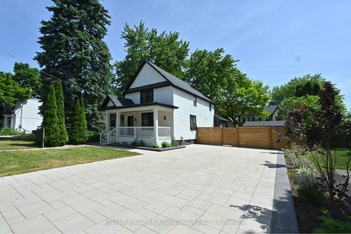 41 Albert St, Stouffville, ON, L4A1B5 | Card Image