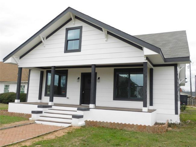 full covered front porch | Image 25
