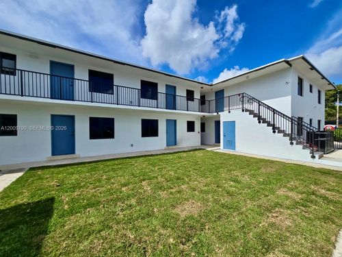 4-180 Ne 57th St, Miami, FL, 33137-2462 | Card Image