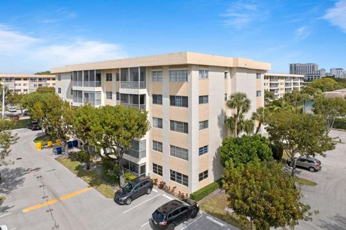 3050-50 Sw 3rd Ave, Boca Raton, FL, 33432-4750 | Card Image