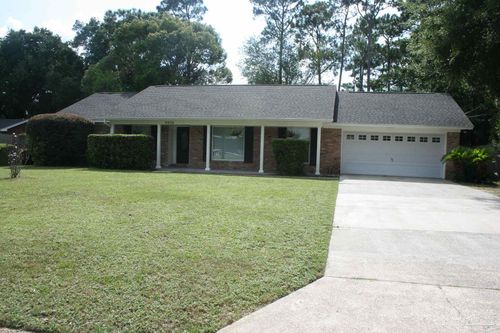 5935 Adelyn Rd, Pensacola, FL, 32504-7738 | Card Image