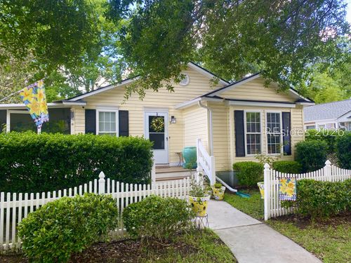 3 Shelterwood Ln, Bluffton, SC, 29910-6108 | Card Image