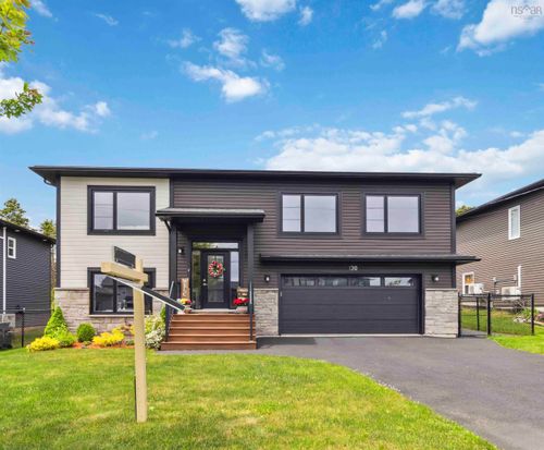130 Hamilton Dr, Middle Sackville, NS, B4E0S6 | Card Image