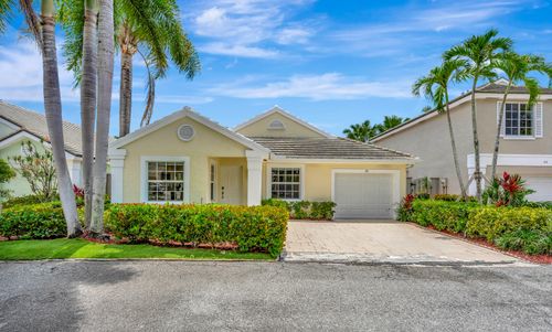 28 Admirals Ct, Palm Beach Gardens, FL, 33418-7165 | Card Image