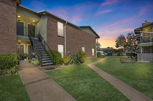 apt-804-18800 Egret Bay Blvd, Houston, TX, 77058-3290 | Card Image