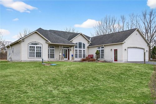 305 Lafayette Rd, Syracuse, NY, 13205-2923 | Card Image