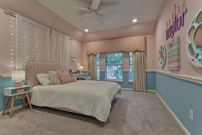 Bedroom #3 with front facing windows. | Image 32