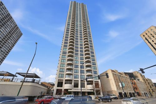 apt-19c-2020 N Lincoln Park W, Chicago, IL, 60614-4728 | Card Image