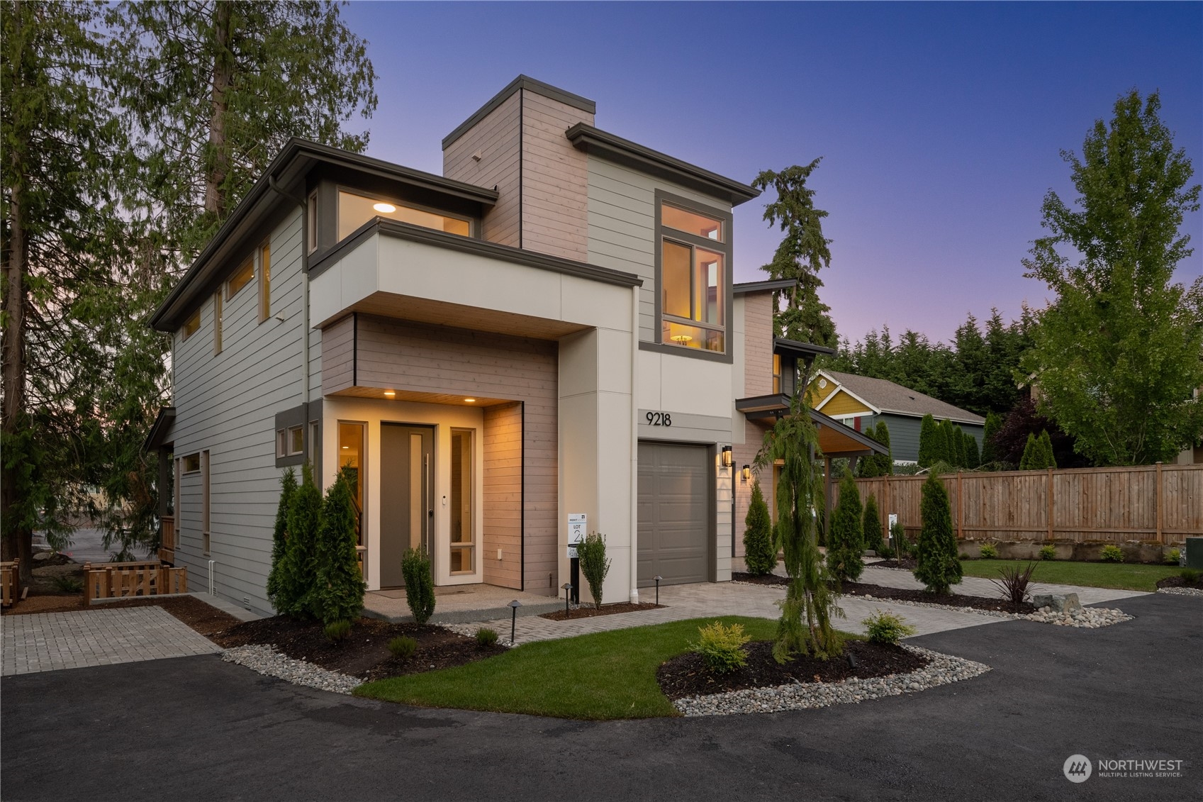 124th Ave, Kirkland, WA 98033