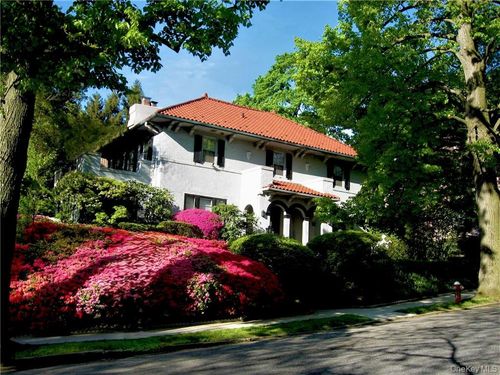 130 E Cedar St, Mount Vernon, NY, 10552-3017 | Card Image