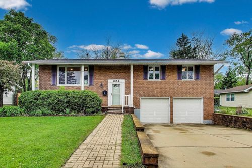 654 N Robinson Dr, Palatine, IL, 60074-7222 | Card Image
