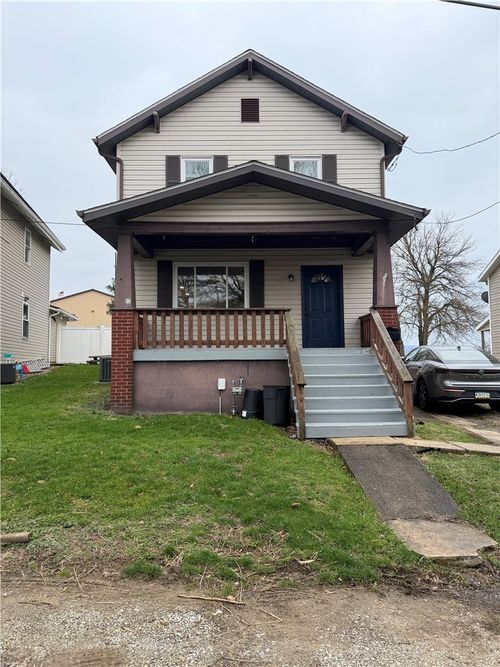 21 Bradbury St, Uniontown, PA, 15401-4904 | Card Image