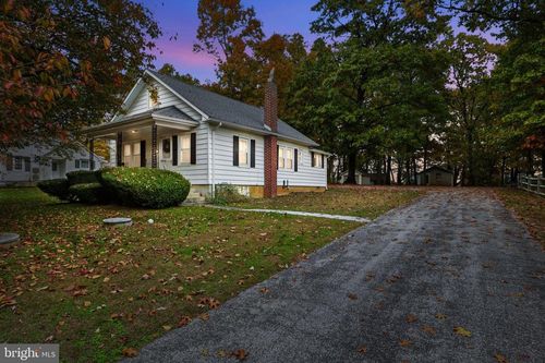 5566 Blue Hill Rd, GLENVILLE, PA, 17329-9373 | Card Image