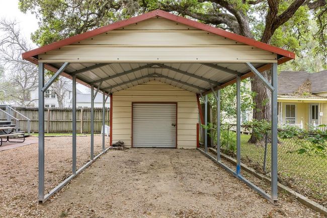 261 N Water St, House other with 2 bedrooms, 1 bathrooms and null parking in La Grange TX | Image 24