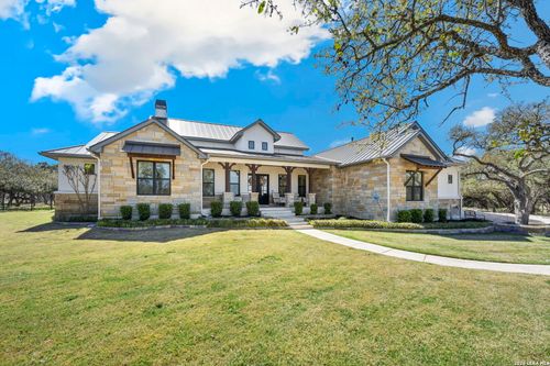 979 Belle Oaks Blvd, Bulverde, TX, 78163-2560 | Card Image
