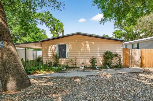 10510 Bay Hills Cir, THONOTOSASSA, FL, 33592-3146 | Card Image