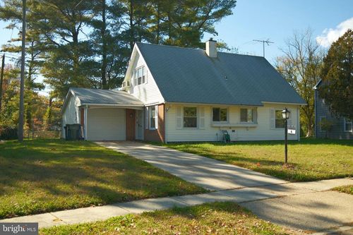 6 Botany Cir, Willingboro, NJ, 08046-1617 | Card Image
