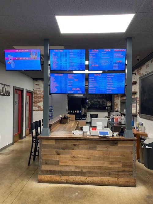 {{alt}} | Card Image