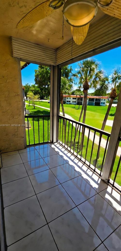 310-8911 S Hollybrook Blvd, Pembroke Pines, FL, 33025-1331 | Card Image