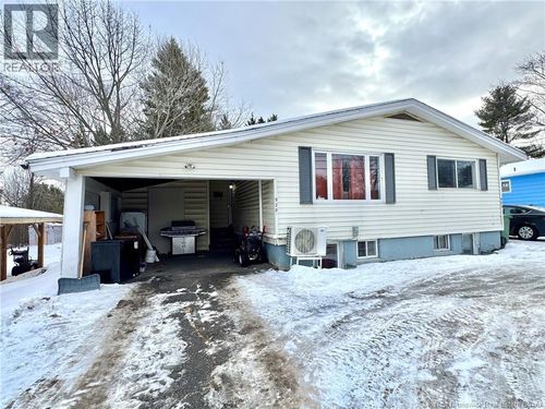 928 Smythe St, Fredericton, NB, E3B3G9 | Card Image