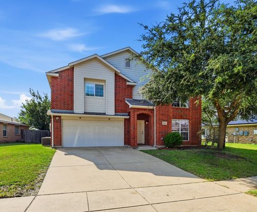1703 Wolf Creek Dr, Arlington, TX, 76018-3076 | Card Image