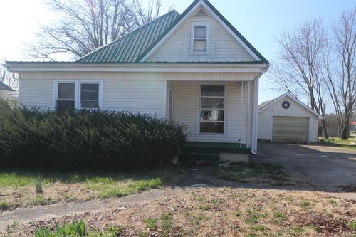 405 Sw 3rd St, Loogootee, IN, 47553-1812 | Card Image