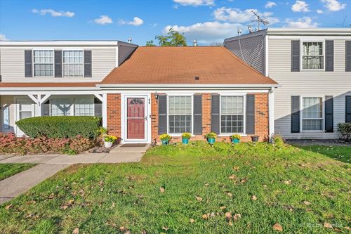44 Silver Tree Cir, Cary, IL, 60013-1554 | Card Image