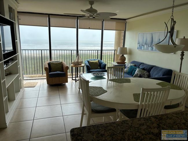407 - 110 Padre Blvd, Condo with 2 bedrooms, 2 bathrooms and null parking in South Padre Island TX | Image 6