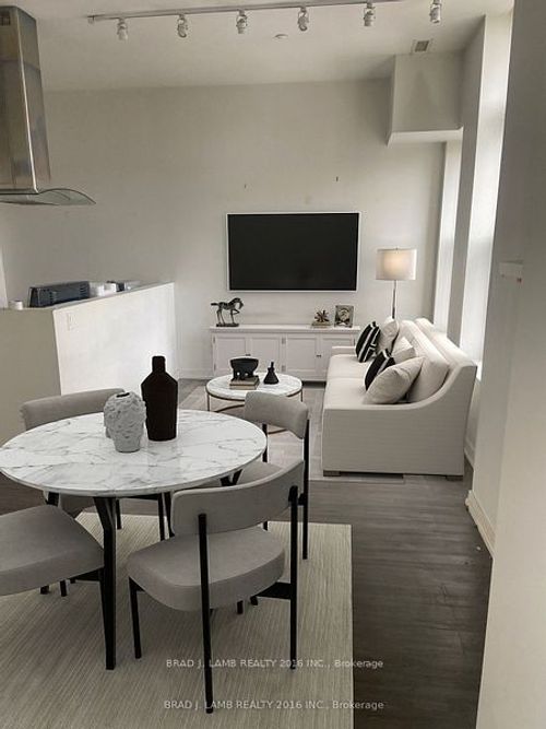 301-1496 Queen St W, Toronto, ON, M6K1M4 | Card Image