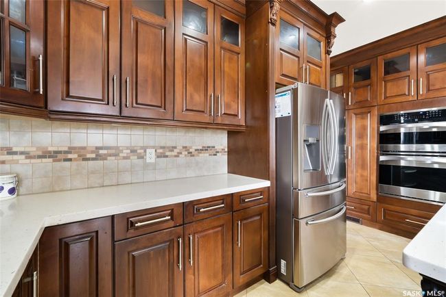 142 Rock Pointe Cres, House other with 8 bedrooms, 5 bathrooms and 6 parking in Pilot Butte SK | Image 9