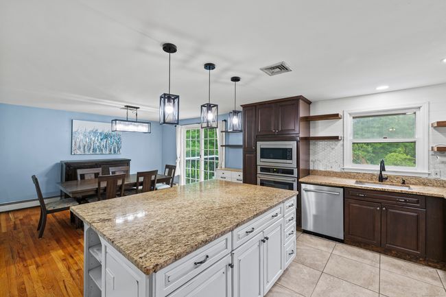 21 Sunnyside Dr, House other with 3 bedrooms, 3 bathrooms and null parking in Northford CT | Image 12