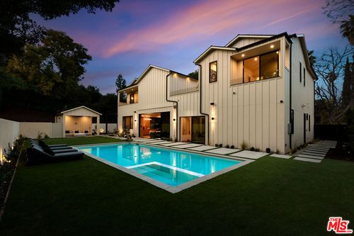 18100 Karen Dr, Tarzana, CA, 91356-4606 | Card Image