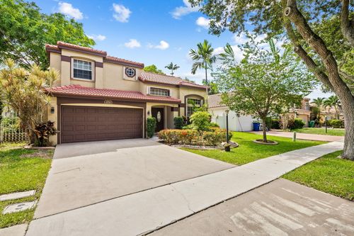 2712 Cayenne Ave, Hollywood, FL, 33026-4518 | Card Image