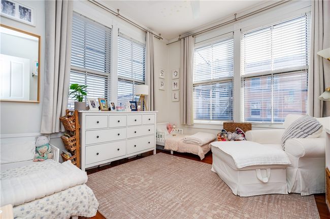 APT-4 - 173 Main St, Condo with 2 bedrooms, 1 bathrooms and 2 parking in East Greenwich RI | Image 13