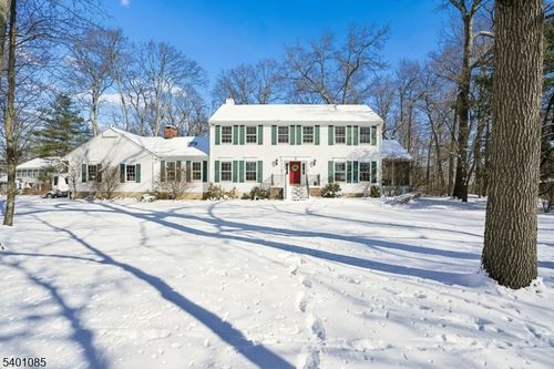 7 Hemlock Ln, Roxbury Twp, NJ, 07836-9151 | Card Image