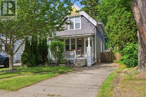 968 Colborne St, London, ON, N6A4A6 | Card Image