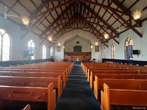 14141 Fordham St, Detroit, MI, 48205-2421 | Card Image