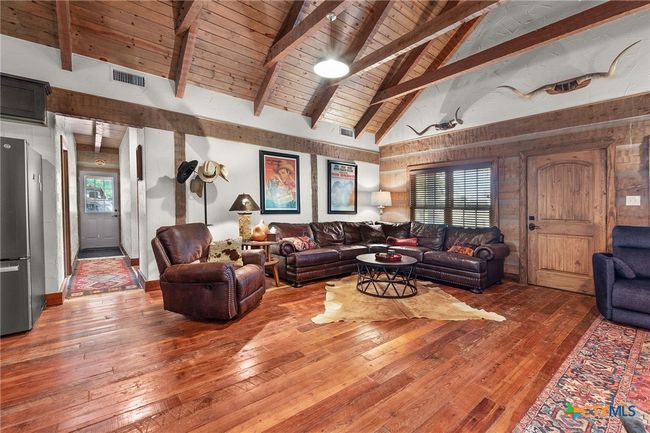 92 N Us Highway 281, Home with 3 bedrooms, 2 bathrooms and null parking in Lampasas TX | Image 18