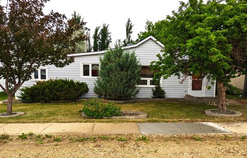 67 1 St S, Edberg, AB, T0B1J0 | Card Image