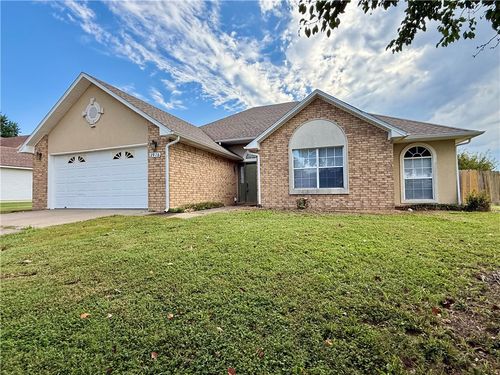 2978 N Apatite Dr, Fayetteville, AR, 72704-5632 | Card Image