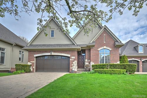 5591 Pembrooke Crossing, West Bloomfield Charter Township, MI, 48322 | Card Image