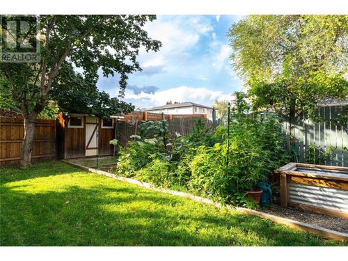 4204 29 St, Vernon, BC, V1T5B5 | Card Image
