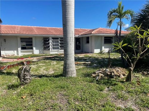 139 Ibis St, FORT MYERS BEACH, FL, 33931-4515 | Card Image