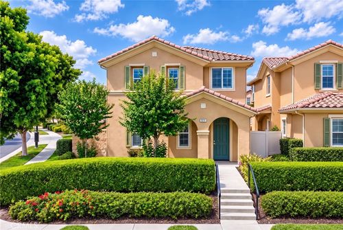 7271 Enclave Dr, Eastvale, CA, 92880-1073 | Card Image
