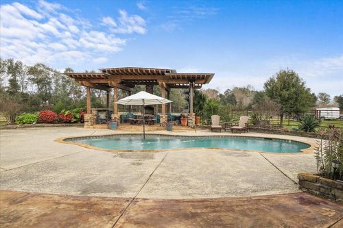 2120 Fm 1406 Rd, Winnie, TX, 77665-7698 | Card Image