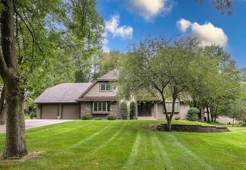 2317 27th St S, Saint Cloud, MN, 56301-9023 | Card Image