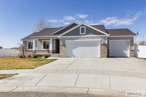 5776 S Cedarwood Ln, Ammon, ID, 83406-4307 | Card Image