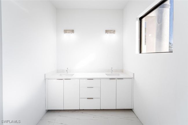 Bathroom with vanity | Image 13