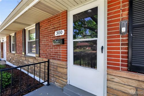 300 Rand Dr, Saint Louis, MO, 63135-3048 | Card Image